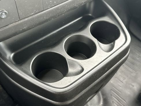 Used 2014 Chevrolet Express 3500 image 19