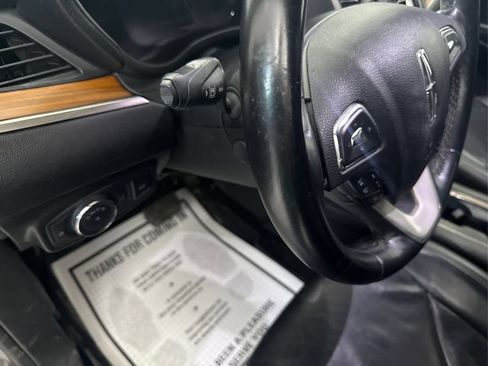 Used 2019 Lincoln MKC Reserve w/ MKC Technology Package FWD image 26