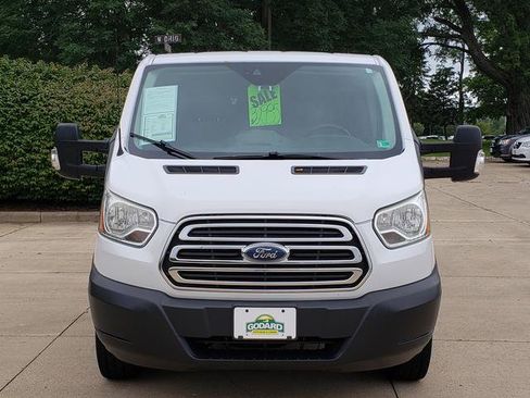 Used 2015 Ford Transit 350 XLT RWD image 9