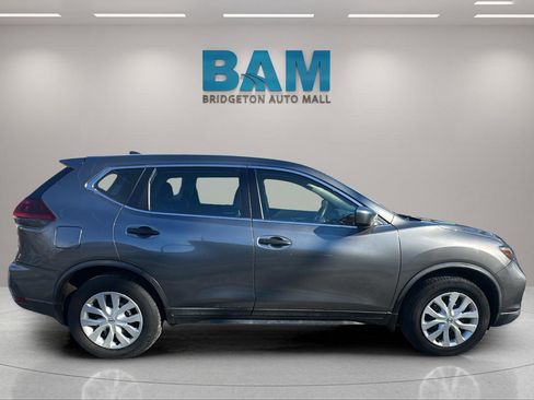 Used 2019 Nissan Rogue S image 8