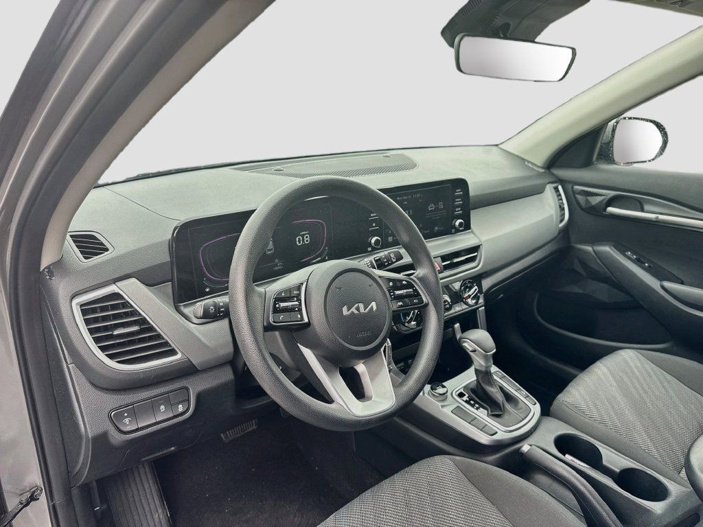 Certified 2024 Kia Seltos LX AWD/4WD image 12