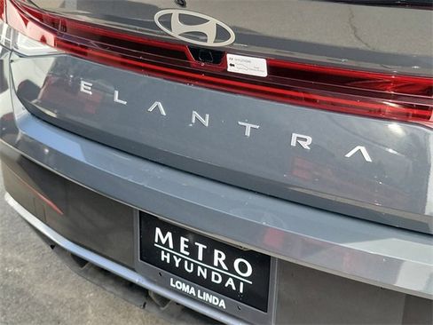 New 2025 Hyundai Elantra SEL image 25