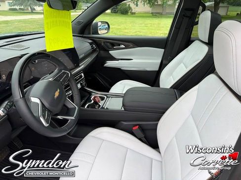 Used 2026 Chevrolet Traverse High Country w/ LPO, Floor Liner Package AWD/4WD image 10