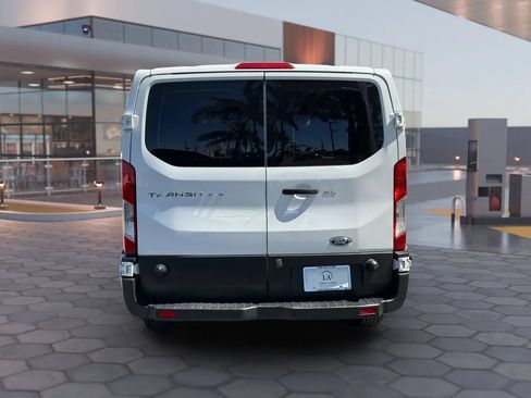 Used 2017 Ford Transit 350 XLT RWD image 5