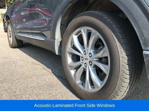 Used 2022 Ford Explorer XLT w/ Equipment Group 202A AWD/4WD image 11