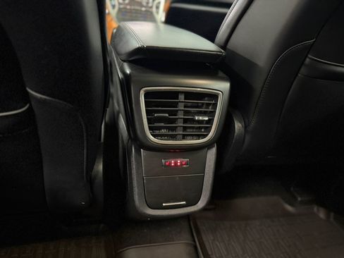 Used 2019 Lincoln Nautilus Reserve AWD/4WD image 32