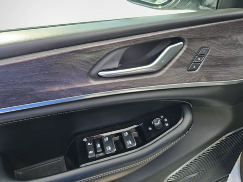 Used 2022 Jeep Grand Cherokee L Overland image 14