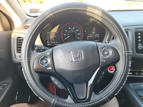 Used 2019 Honda HR-V EX image 18
