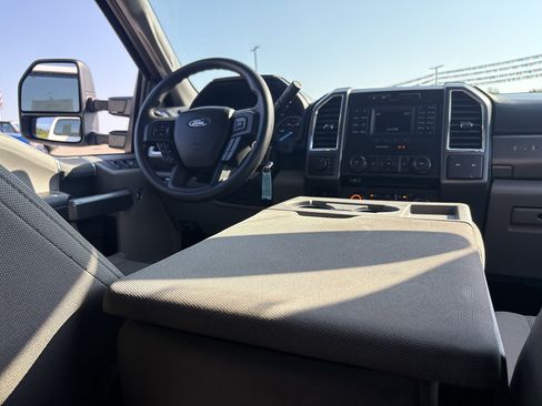 Used 2018 Ford F250 XLT AWD/4WD image 25