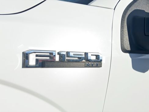 Used 2017 Ford F150 XLT image 19