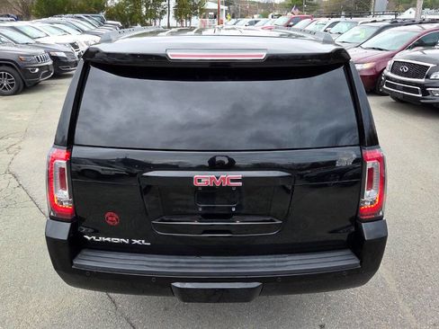 Used 2016 GMC Yukon XL SLT w/ Open Road Package AWD/4WD image 11