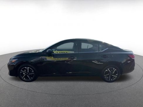 Used 2025 Nissan Sentra SV image 9