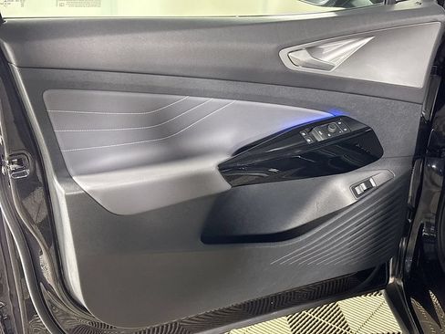 Certified 2023 Volkswagen ID.4 Pro S AWD/4WD image 11