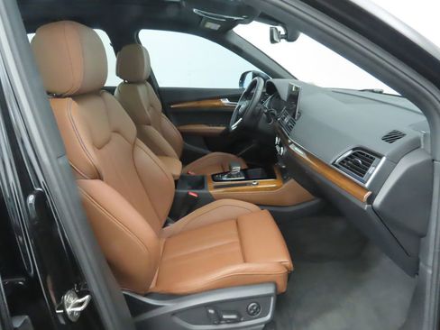 Used 2023 Audi Q5 2.0T Premium Plus w/ Premium Plus Package image 21