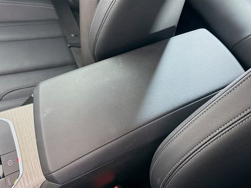 Used 2025 BMW 330i Sedan image 18