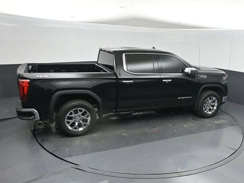 Used 2024 GMC Sierra 1500 SLT AWD/4WD image 42