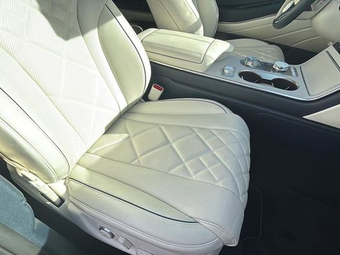 Certified 2025 Genesis GV80 3.5T Prestige AWD/4WD image 51