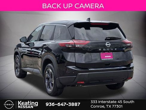 Certified 2025 Nissan Rogue SV FWD image 5