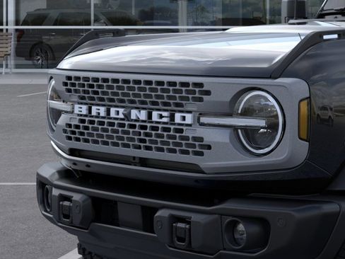 New 2026 Ford Bronco Badlands AWD/4WD image 32