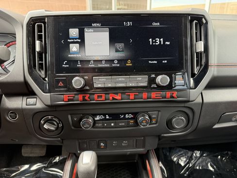 Used 2025 Nissan Frontier PRO-4X AWD/4WD image 24