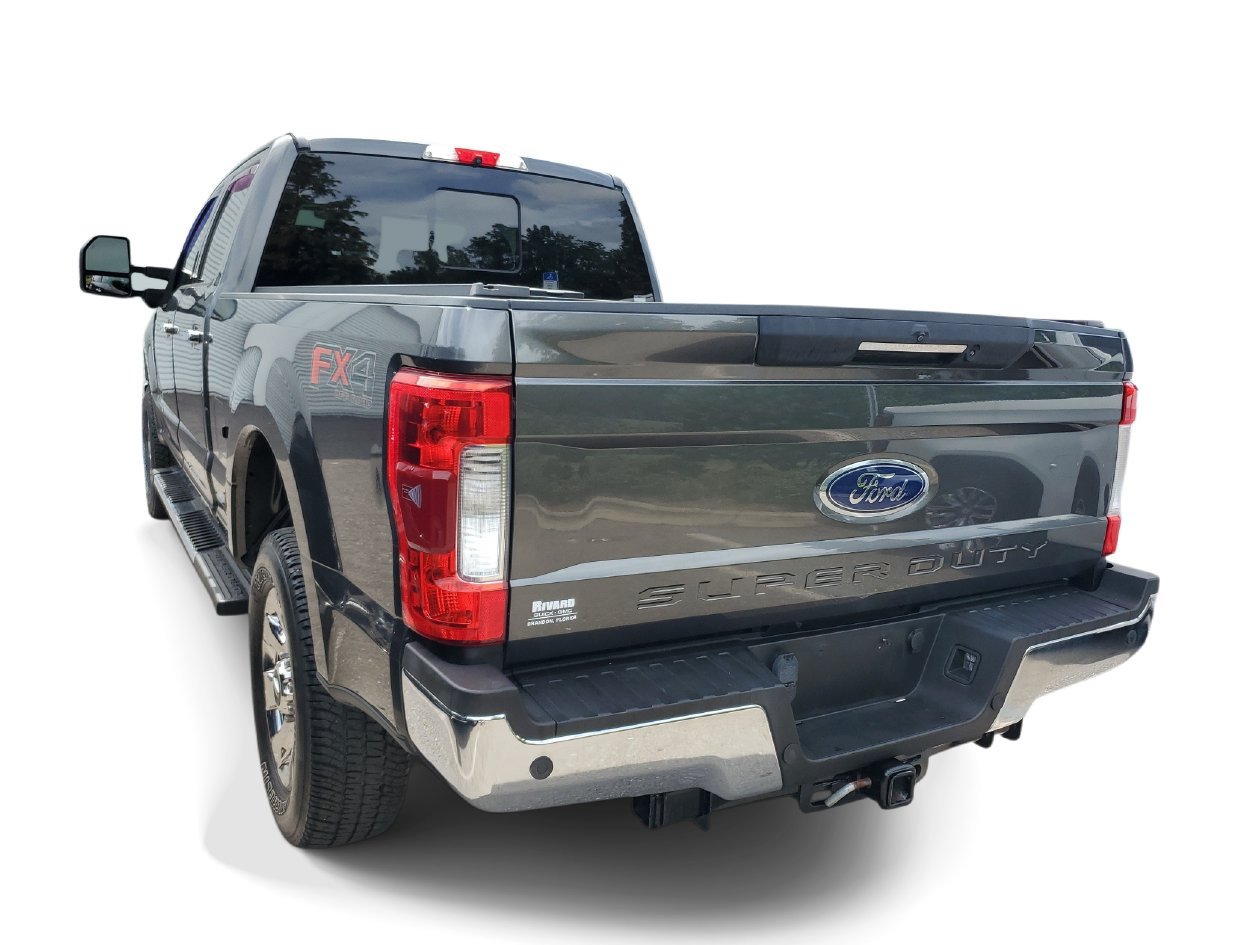 Used 2017 Ford F250 Lariat w/ Lariat Ultimate Package AWD/4WD image 3