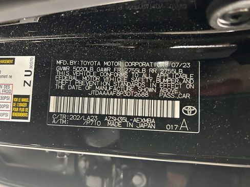 Used 2023 Toyota Crown Limited image 35