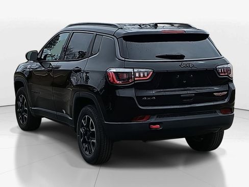 Used 2019 Jeep Compass Trailhawk image 5
