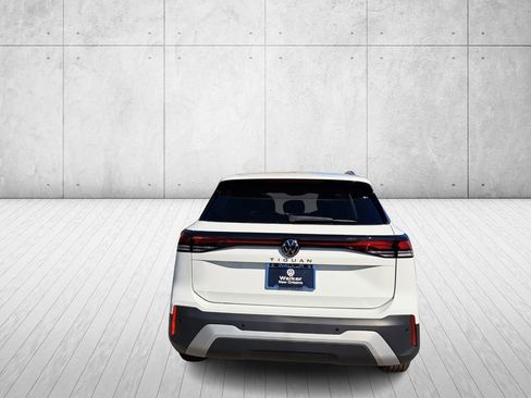 New 2026 Volkswagen Tiguan S image 6