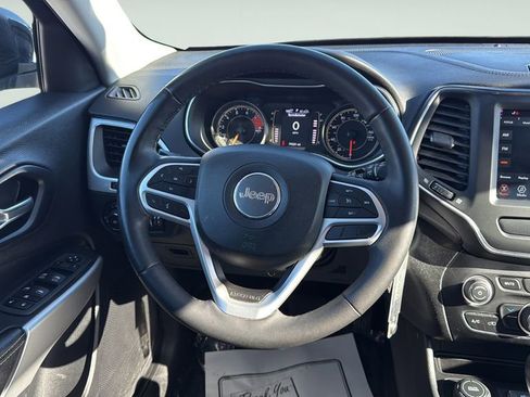 Used 2022 Jeep Cherokee Latitude w/ Trailer Tow Group image 14