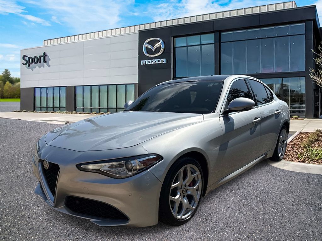 Used 2021 Alfa Romeo Giulia Ti w/ Active Assist 2 Package TI RWD image 8