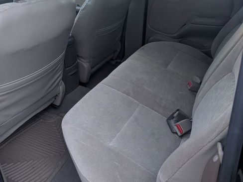 Used 2002 Toyota Tacoma w/ SR5 Package image 11