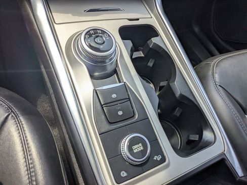 Used 2023 Ford Explorer XLT w/ Equipment Group 202A image 17