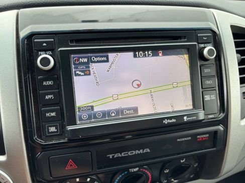 Used 2015 Toyota Tacoma 4x4 Double Cab image 14