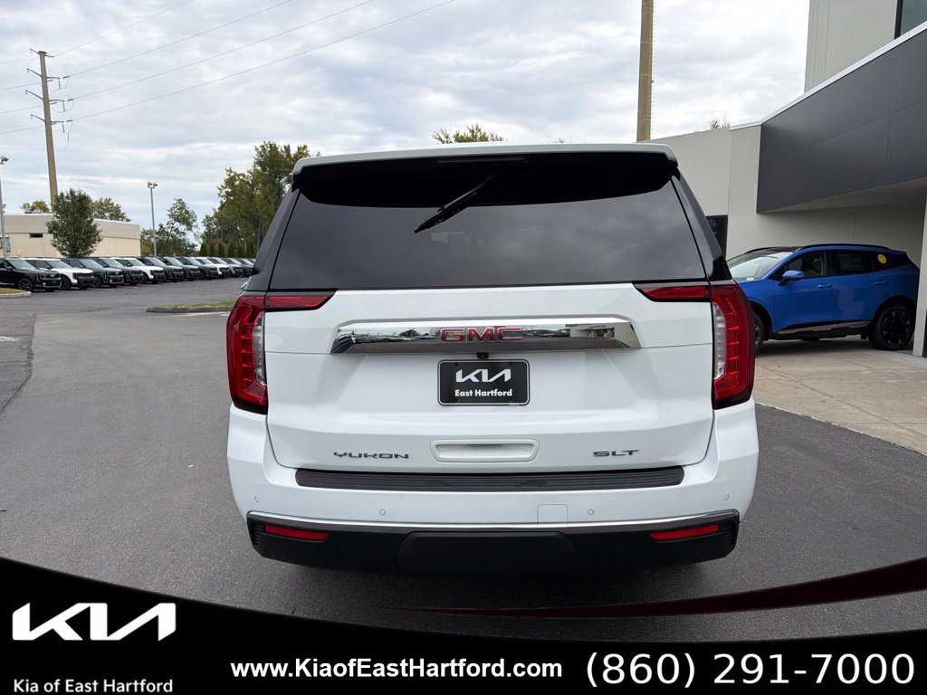 Used 2023 GMC Yukon XL SLT AWD/4WD image 9