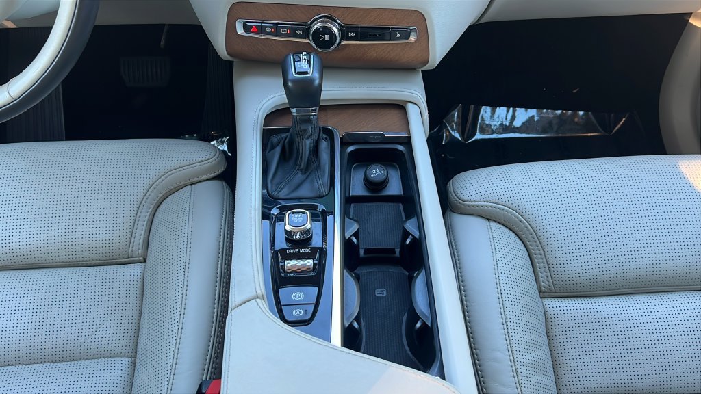Used 2019 Volvo XC90 T6 Inscription w/ Protection Package Premier AWD/4WD image 14