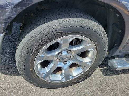 Used 2013 RAM 1500 Laramie w/ Convenience Group AWD/4WD image 8