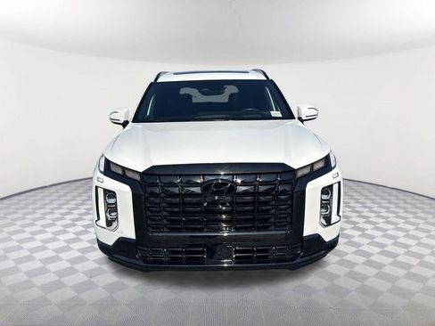 Used 2024 Hyundai Palisade Calligraphy image 2