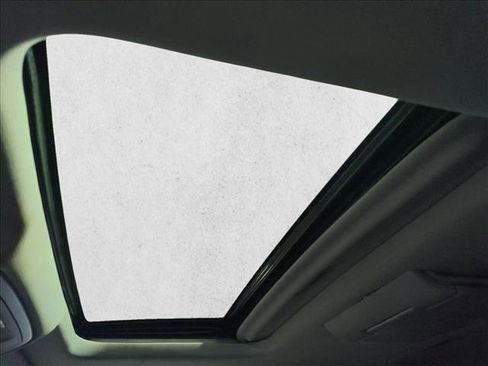 Used 2020 GMC Yukon SLT w/ Premium Edition image 22