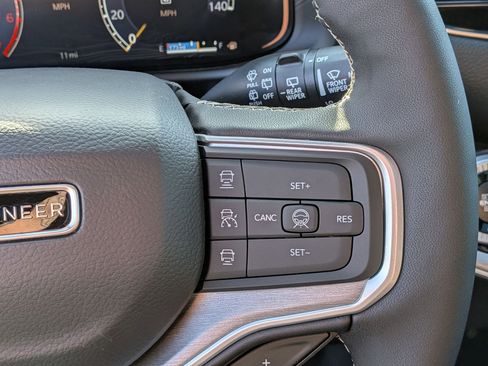 New 2026 Jeep Grand Wagoneer Limited image 17