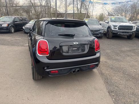 Used 2018 MINI Cooper S FWD image 16