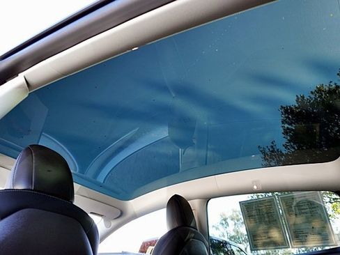 Used 2023 Tesla Model Y Long Range image 17