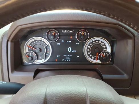 Used 2018 RAM 1500 SLT image 19