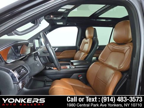 Used 2020 Lincoln Navigator Reserve AWD/4WD image 14