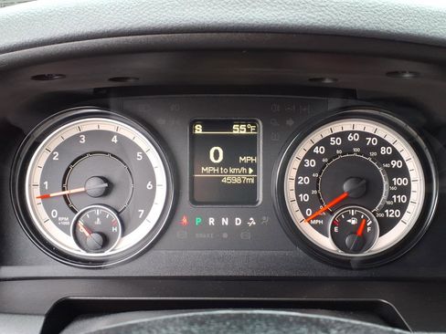 Certified 2018 RAM 1500 Express image 24