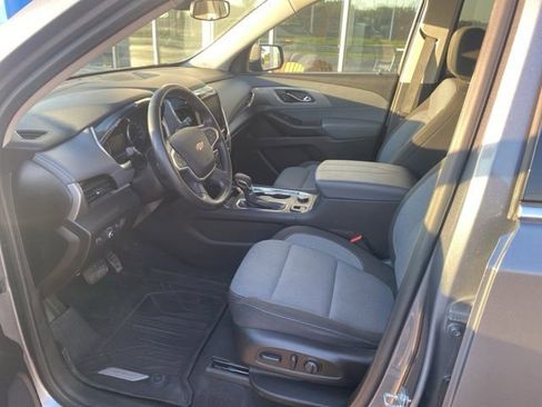 Used 2021 Chevrolet Traverse LT w/ LPO, Floor Liner Package AWD/4WD image 7