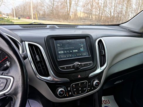 Used 2018 Chevrolet Equinox LT image 13