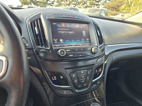 Used 2016 Buick Regal Premium FWD image 19