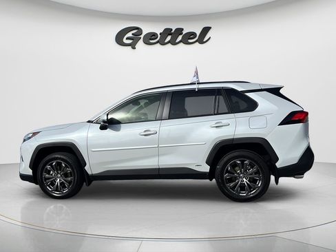 Used 2023 Toyota RAV4 XLE Premium AWD/4WD image 8