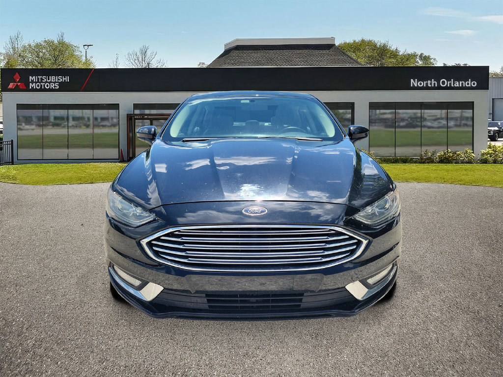 Used 2017 Ford Fusion SE w/ Equipment Group 201A FWD image 1