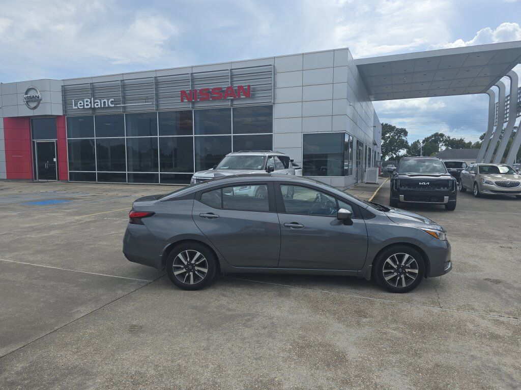 Used 2025 Nissan Versa SV w/ Trunk Package FWD image 7